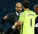Guardiola alaba a Bravo pero insinúa que rotará con Ederson