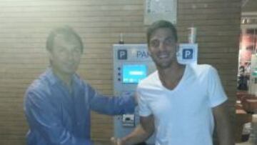 ANHELADO. Guillermo Sara, con Stosic.