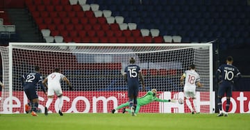 Bruno Fernandes marcó de penalti el primer tanto del United.