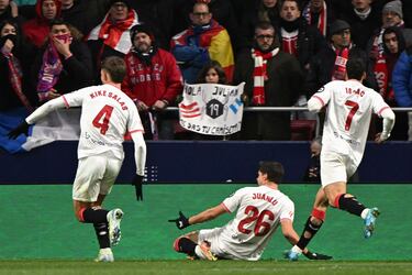 1-3. Juanlu Sánchez celebra el tercer tanto.