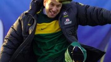 Dunga: "Los aficionados no son felices ni cuando ganamos"