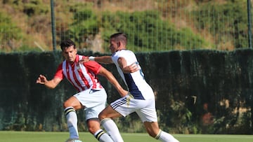 Almería y Marbella firman un empate sin goles en un duelo gris