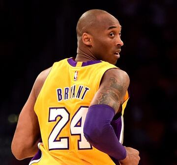 La muerte de la leyenda de Los Angeles Lakers, Kobe Bryant, marc¨® por completo este 2020. Millones de fans, as¨ª como amigos y familiares, lloraron su p¨¦rdida y dedicaron emotivos mensajes a trav¨¦s de redes sociales.