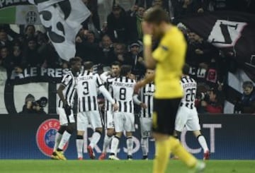 La Juve festeja el 2-1 ante el Dortmund.