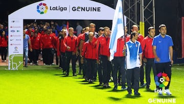 Desfilan los integrantes del Espanyol, uno de los cinco l&iacute;deres de LaLiga Genuine.