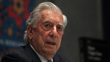 Mario Vargas Llosa, en la presentación de Cinco esquinas en la Feria Internacional del Libro de Guadalajara.