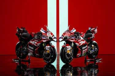 Neumáticos: Michelin, delanteros y traseros de 17".