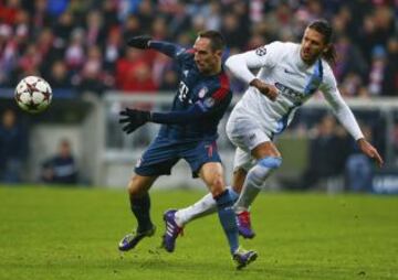 Bayern Múnich-Manchester City. Franck Ribery y Martin Demichelis.