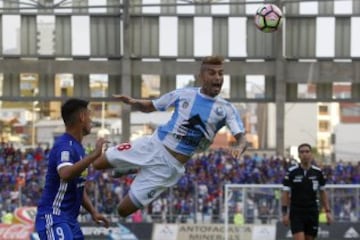 El defensa estuvo en los años 2009 al 2011 en el Cacique, cuando pasó al archirrival del Cacique. Durante esos años salió campeón del Clausura 2009 y logró convertir sólo tres goles en su estadía en el club.