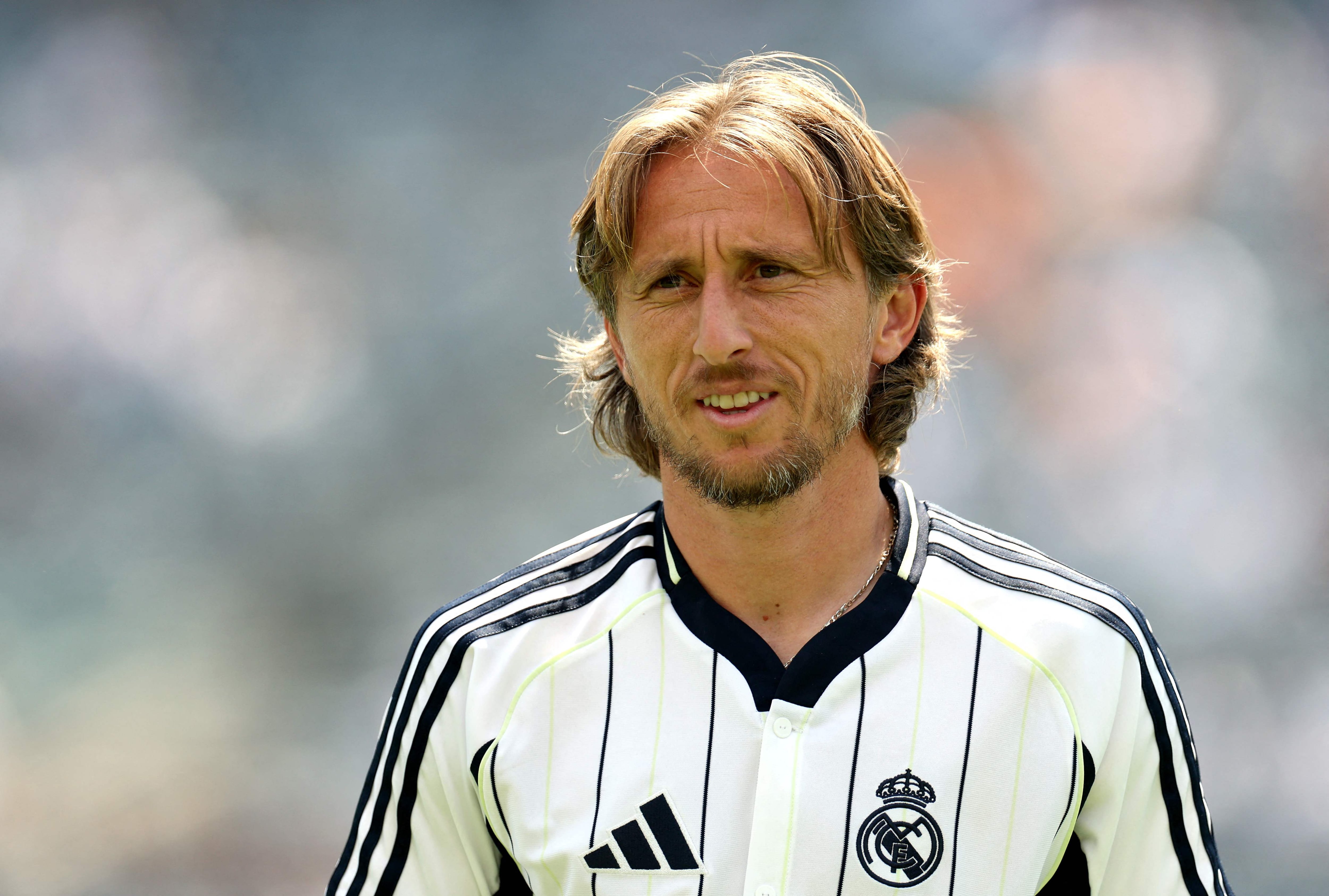 أليغري يؤكد وصول مودريتش إلى ميلان في أغسطس لقيادة المشروع الجديد