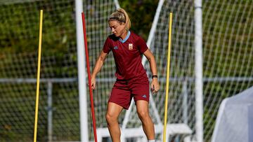 LYON (FRANCIA), 08/08/2024.- La delantera de la selección española Alexia Putellas participa en el entrenamiento de este jueves en Lyon, Francia. España se enfrentará a la selección de Alemania en la lucha por la medalla de bronce de los Juegos Olímpicos de París 2024 mañana viernes en el Groupama Stadium. EFE/RFEF/David Aliaga SOLO USO EDITORIAL/ SOLO DISPONIBLE PARA ILUSTRAR LA NOTICIA QUE ACOMPAÑA/ (CRÉDITO OBLIGATORIO)