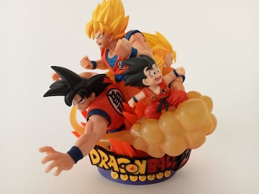 Así es la espectacular evolución de Goku en dos figuras que alcanzan el temible Super Saiyan 3