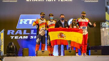 Champion team FIA ERC 2020 LLARENA Efren (ESP), FERNANDEZ Sara (ESP), Rallye Team Spain, Citroen C3 R5 , portait BASSAS Josep (ESP), CORONADO Axel (ESP), Rally team Spain, Peugeot 208 Rally 4, portait podium ambiance during the 2020 Rally Islas Canarias, 5th round of the 2020 FIA European Rally Championship, from November 26 to 28, 2020 in Las Palmas de Gran Canaria, Spain - Photo Grégory Lenormand / DPPI