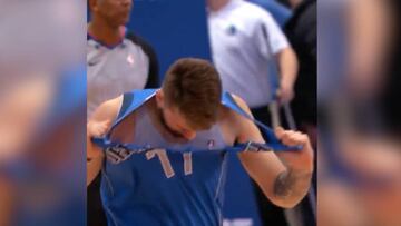 'El incre¨ªble Doncic': falla un triple, saca todo su car¨¢cter y se raja la camiseta