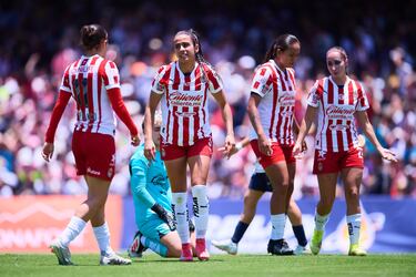 Chivas firma un desastre de semestre