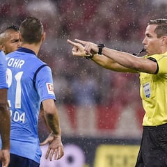 Luces y sombras en el estreno del VAR en Alemania e Italia