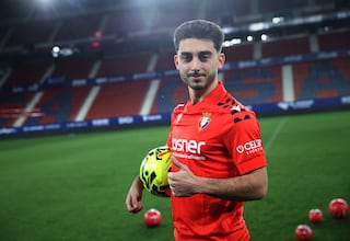 Moro firma con Osasuna hasta 2031: “Es el sitio adecuado”.