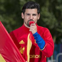 “Hacer feliz a España no se paga ni con todo el dinero del mundo”