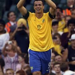 A Leandro Damiao se le espera para este lunes en Sevilla