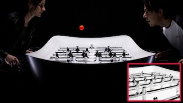 Este modelo moderno llamado '11' reinterpreta el clásico futbolín. Creado por GRO Design y Tim Modelmakers nos ofrece un objeto no sólo para la diversión sino también como objeto de colección. 