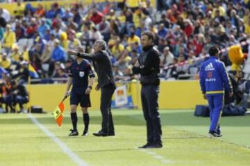 Quique Setién y Luis Enrique en los banquillos.