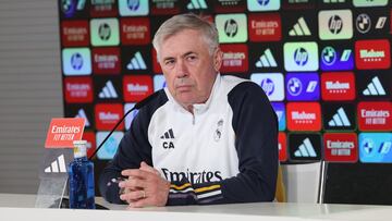 Carlo Ancelotti, entrenador del Real Madrid, en una rueda de prensa en Valdebebas.