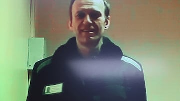 FILE PHOTO: Russian opposition leader Alexei Navalny is seen on a screen via video link from a penal colony in the Vladimir Region during a hearing at the Basmanny district court in Moscow, Russia April 26, 2023. REUTERS/Yulia Morozova/File Photo