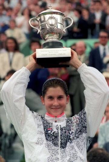 Monica seles ganó el 6 de junio de 1992 su segundo Roland Garros. 
