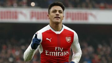 "Un fenómeno": Allende recuerda sus días en el Arsenal de Alexis y Wenger