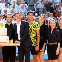 Alcaraz se regala una final en su 20 cumpleaños