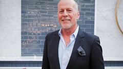 Qué fue de Bruce Willis: el icono del cine al que Sylvester Stallone calificó como "vago y codicioso"