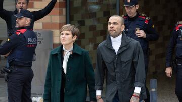 25/03/24 CASO DANI ALVES
PRISION BRIANS 2
SALIDA DE DANI ALVES DE LA CARCEL EN LIBERTAD PROVISIONAL TRAS DEPOSITAR UN MILLON DE EUROS
ABOGADA INES GUARDIOLA