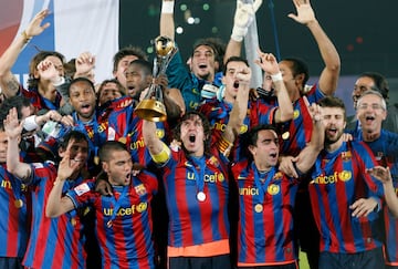 No hay mejor año natural en la historia del FC Barcelona. Los blaugranas dominaron el fútbol mundial, al completo. Ganaron los tres torneos locales (Liga, Copa y Supercopa de España), los dos continentales (Champions League y Supercopa de Europa) y el Mundial de Clubes de la FIFA. 

Puyol fue fijo en un once que en Barcelona se recita de memoria, Valdés, Dani Alves , Puyol, Piqué, Abidal, Yaya Touré, Xavi, Iniesta, Messi, Henry y Samuel Eto´o. 
