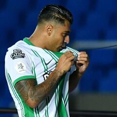 Jéfferson Duque: "Me nace de corazón pelear cada pelota"