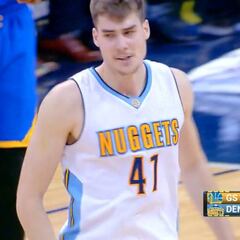 El espectáculo de Juancho ante Curry: ¡Bombardeo de triples!