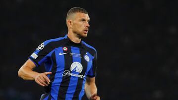 El Fenerbahçe hace oficial el fichaje de Edin Dzeko