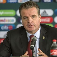 Presidente del Feyenoord: “Quiero ver a Giménez en Champions con nosotros”