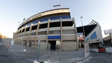 Fase de demolici&oacute;n. El Vicente Calder&oacute;n comenz&oacute; a derribarse en febrero.