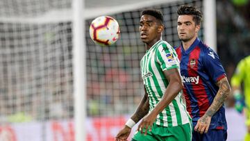 1x1 del Betis: ni sostuvo ni creó, sólo Júnior esquivó lo previsible