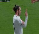Bale celebró el 1-3 con un corte de manga junto a la esquina