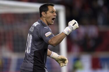 Chivas empata ante NY Red Bulls y es finalista de Concachampions