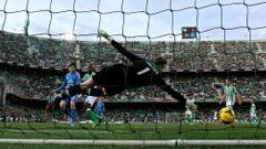 Morata: "Soy feliz, me quedo. Estoy para lo que necesiten"