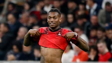 Soccer Football - Europa League - Quarter Final - First Leg - AC Milan v AS Roma - San Siro, Milan, Italy - April 11, 2024 AC Milan's Rafael Leao reacts REUTERS/Alessandro Garofalo