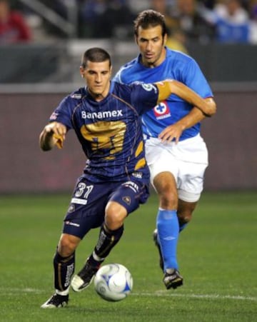 Jugó con Pumas del Apertura 2006 al Clausura 2008