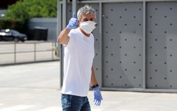 Quique Setién realizando las pruebas médicas en la Ciudad Deportiva. 