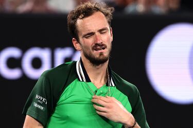 Daniil Medvedev, viviblemente agotado durante el quinto set de la final contra Jannik Sinner.