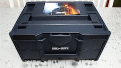 Activision nos envió un maletín de Call of Duty: Black Ops 7 tan sospechoso que estuvo semanas retenido en aduanas