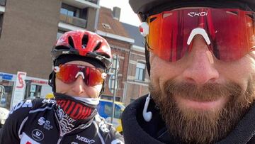 Thomas de Gendt y Jasper de Buyst, durante una salida en bicicleta