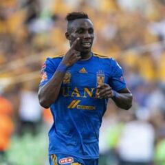 Ante la adversidad, Julián Quiñones pone buena cara