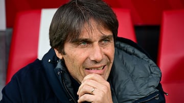 Antonio Conte, entrenador del Nápoles.